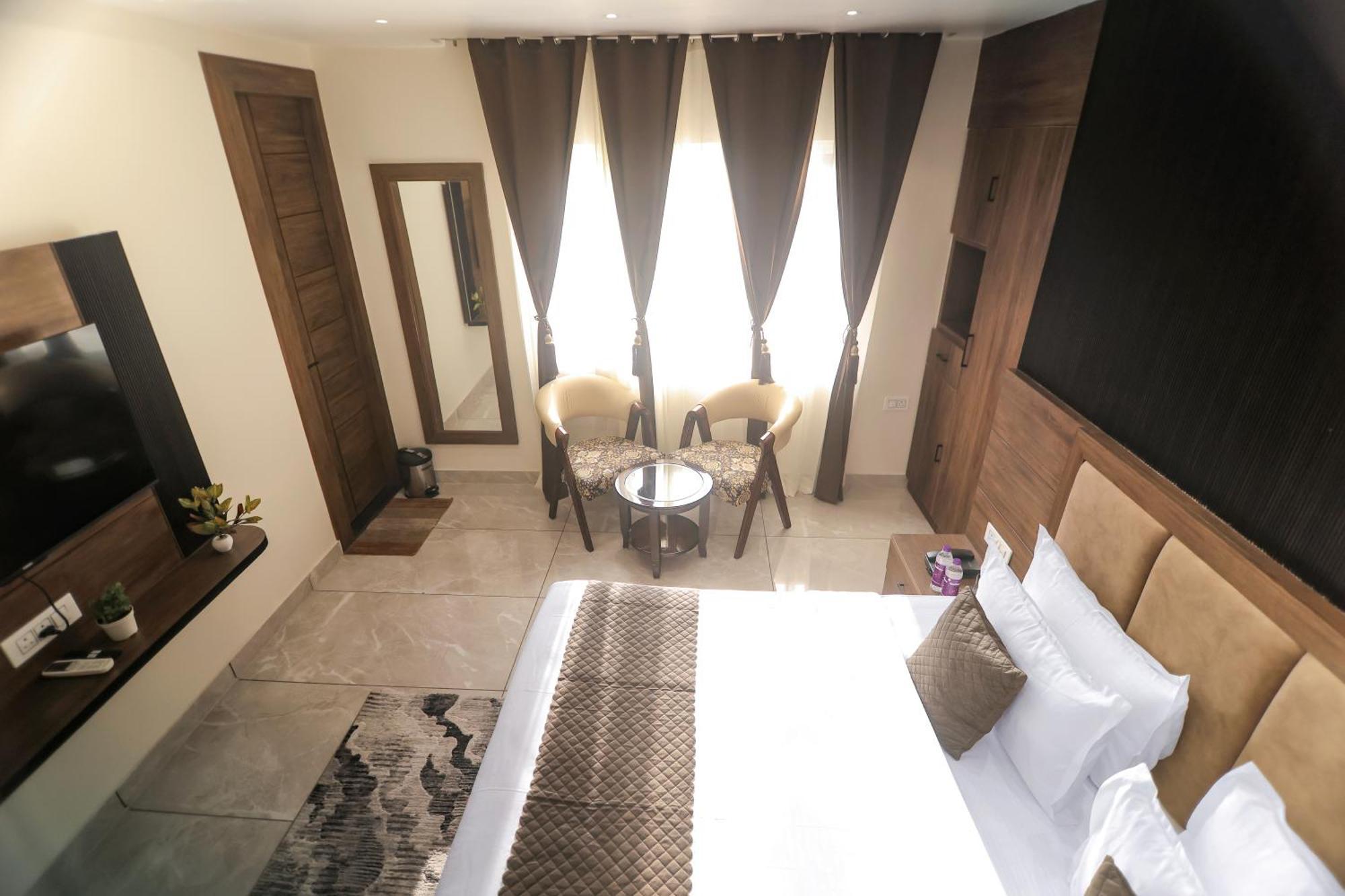 Hotel Hari Dhara, 100 Meters From Har-Ki-Pauri Haridwār Esterno foto